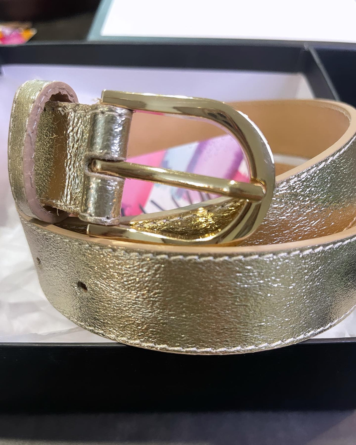 Cinturón piel dorado
